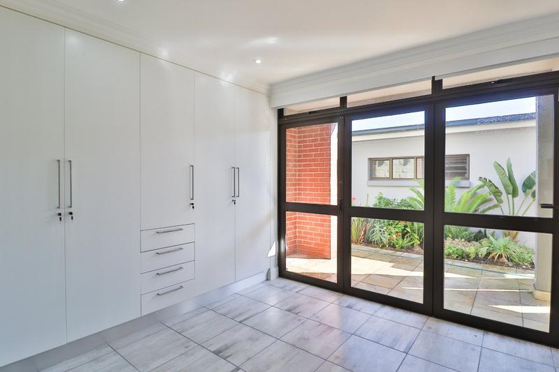 8 Bedroom Property for Sale in Reebok Western Cape